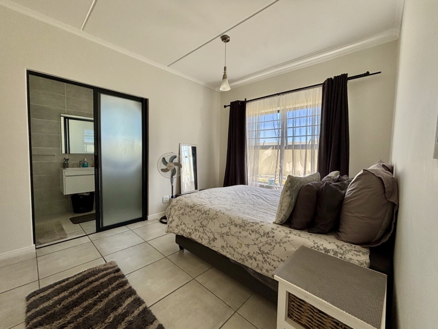 To Let 3 Bedroom Property for Rent in Richwood Western Cape